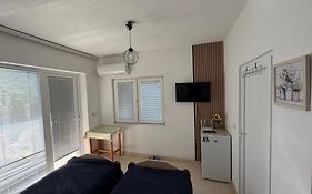 Yahya Rooms